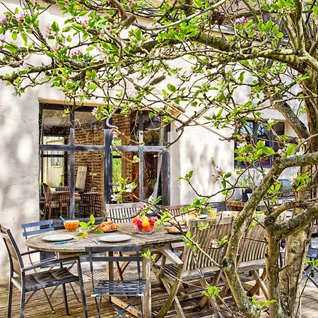Belle Grange Renovee Avec Gout, Jardin - Proche Centre-ville