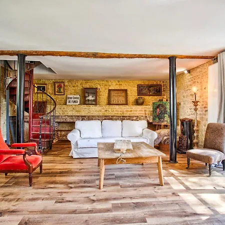 Belle Grange Renovee Avec Gout, Jardin - Proche Centre-ville * كابورغ