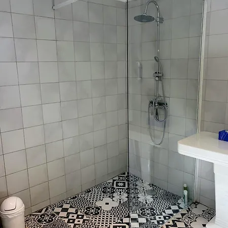 Belle Grange Renovee Avec Gout, Jardin - Proche Centre-ville * كابورغ